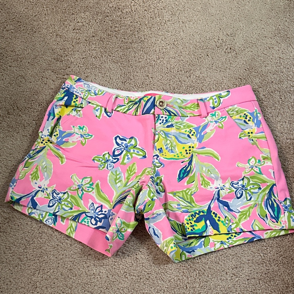 Lilly Pulitzer Pink Floral Women's Shorts size 2